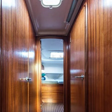 Bavaria 44