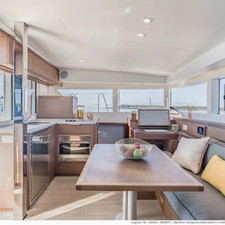 Lagoon 40 - 4 + 2 cab