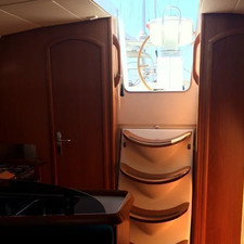 Sun Odyssey 37