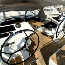 Hanse 548