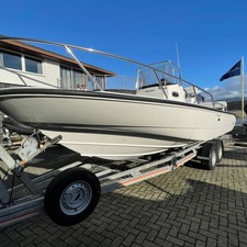 Boston Whaler 22 Dauntless