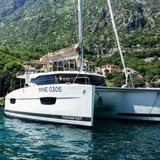 Fountaine Pajot Lucia 40
