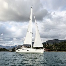 Beneteau Oceanis 48