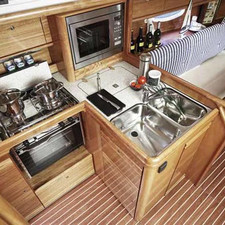 Bavaria 34 Cruiser (2Cab)