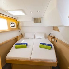 Lagoon 450F AC &amp; GEN &amp; WM