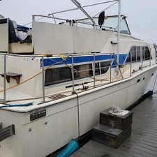 Chris-Craft 350 Catalina