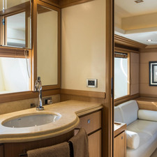Custom Line Navetta 26 Crescendo
