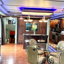 Majestic Houseboat