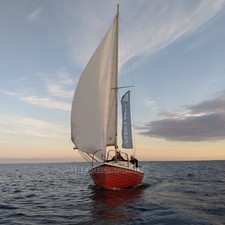 Парусная яхта J17