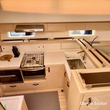 Jeanneau 64