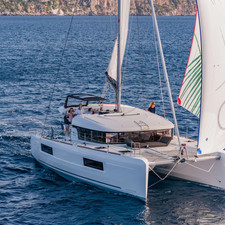 Lagoon 40 - 4 + 2 cab