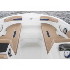 Hurricane SunDeck Sport 185 OB
