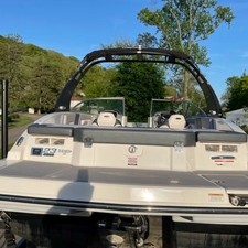 Chaparral 23 H2O Sport