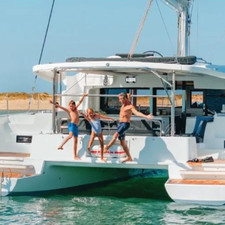 Lagoon 46 - 4 + 2 cab.