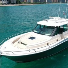Tiara Yachts Q44
