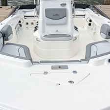 Nauticstar 211