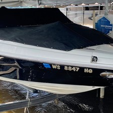 Caravelle 237LS Bow Rider