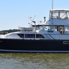 Chris-Craft Commander 44