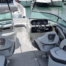 Crownline E235 XS
