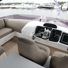 Princess Yachts V52