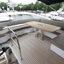Princess Yachts V52