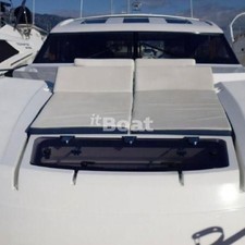 Princess Yachts V72