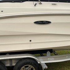 Sea Ray SDX 250 Outboard