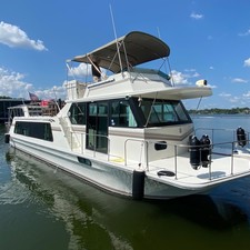 Harbor Master 52 Pilot House Wide Body River Yacht