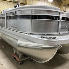 Bennington 22 SXSB