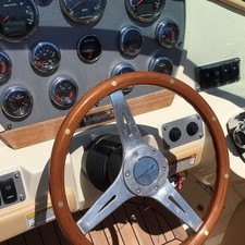 Chris-Craft 28 Corsair