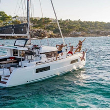 Lagoon 40 - 4 + 2 cab