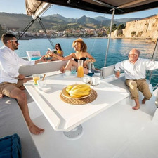 Bali 4.6 - 5 + 2 cab.