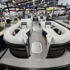 60 x 16 tri-toon passenger vessel