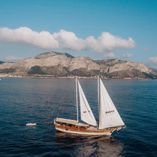 Motor sailor mauritius 43