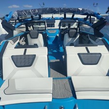 Yamaha Boats 222XD