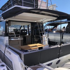 Jeanneau MERRY FISHER 1295 FLY