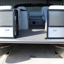Bentley Pontoons 220 Swingback Dual Captains Chair