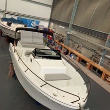 De Antonio Yachts 28