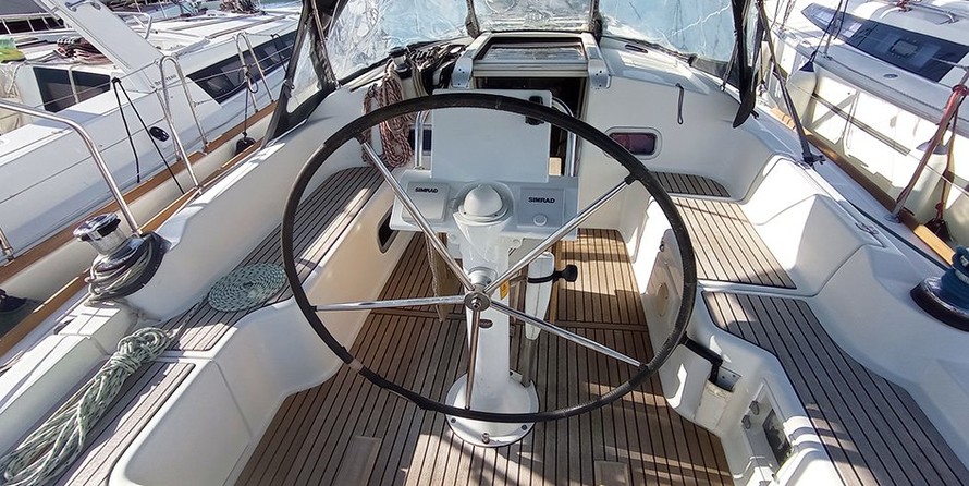 Beneteau Oceanis 37