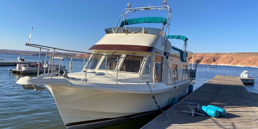 Uniflite Yacht Home