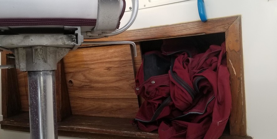 Viking Convertible 35