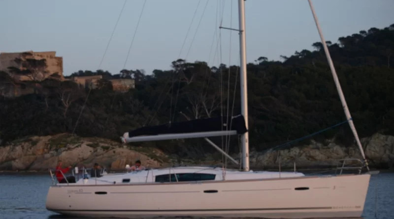 BENETEAU Oceanis 43.4 REFIT 2018