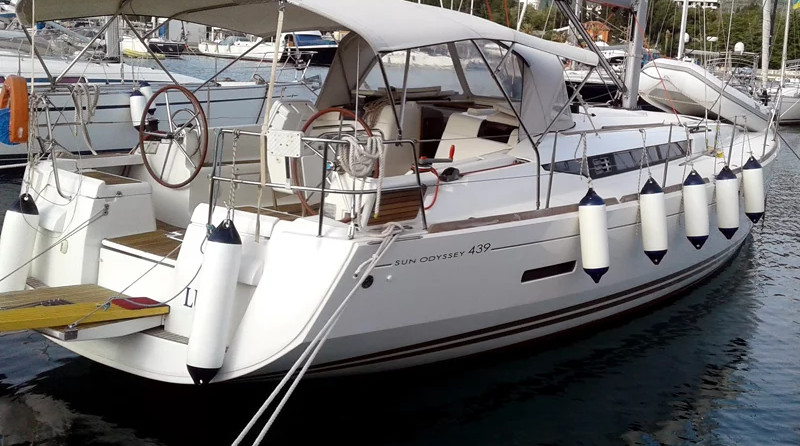 Sun Odyssey 439