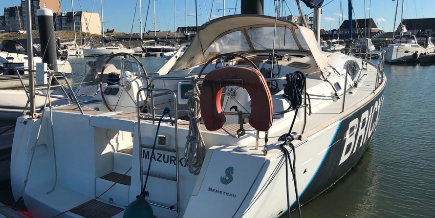 Beneteau Oceanis 43