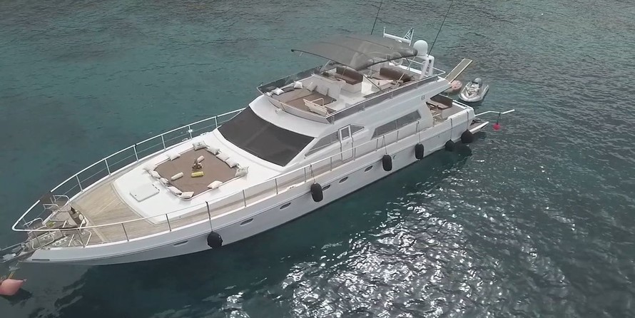 Ferretti 58
