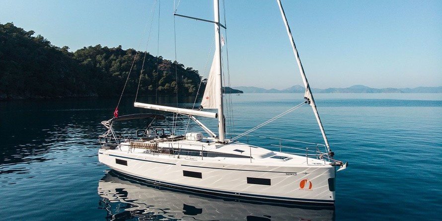 Bavaria C42