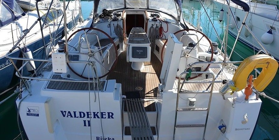 Beneteau Oceanis 43