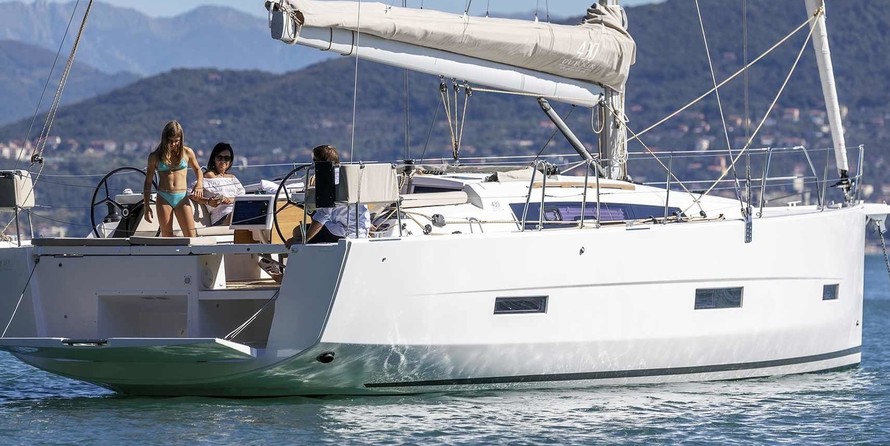 Dufour 430