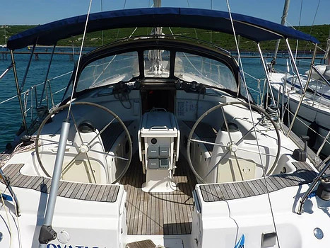 Bavaria 44