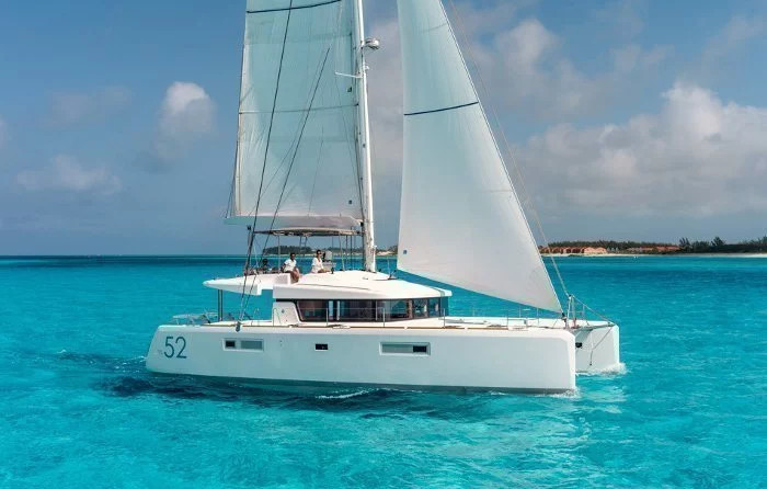 Lagoon 52 - 6 + 2 cab.